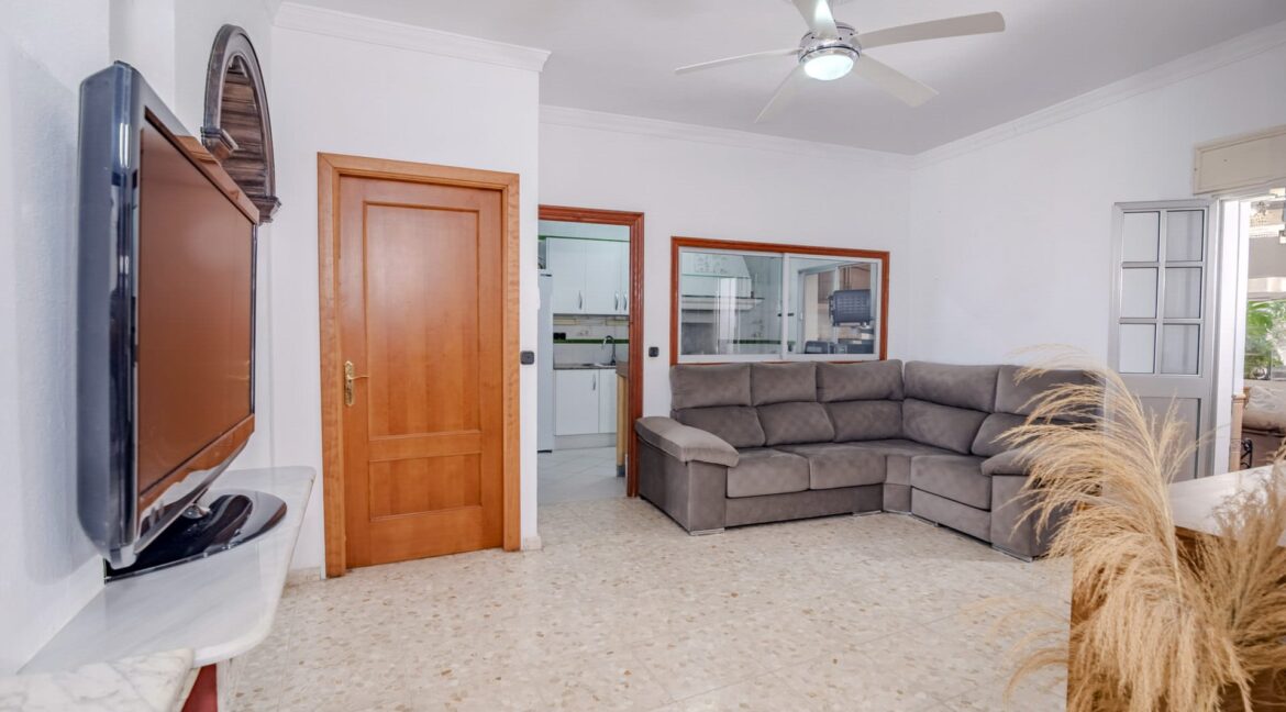 WhatsApp Image 2025-10-02 at 11.29.58 (2)