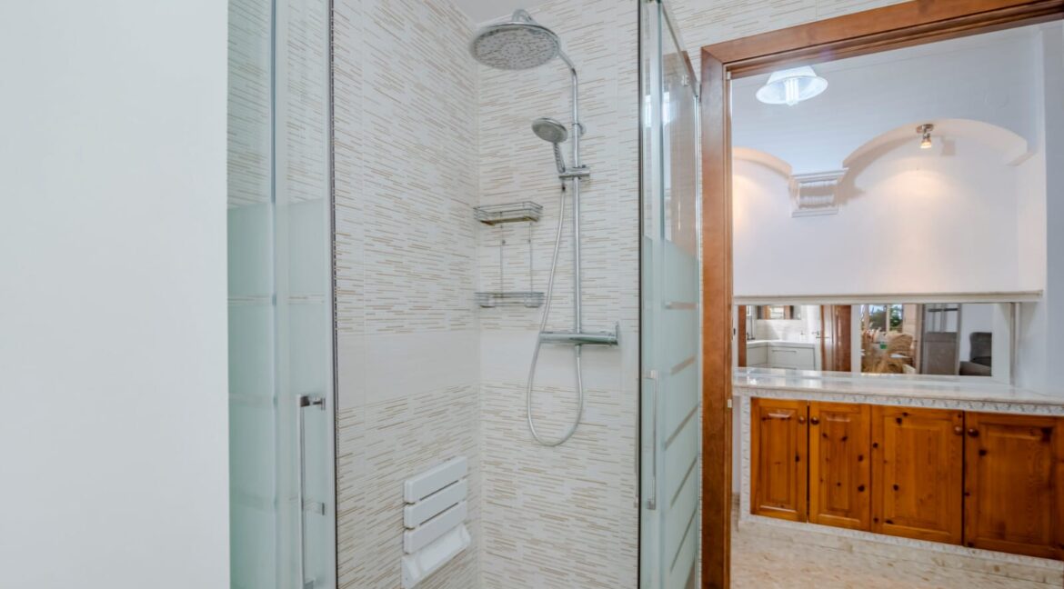 WhatsApp Image 2025-10-02 at 11.30.23 (2)