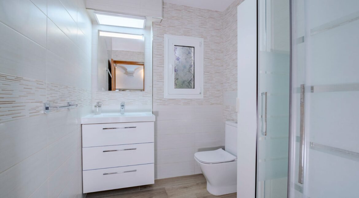 WhatsApp Image 2025-10-02 at 11.30.24