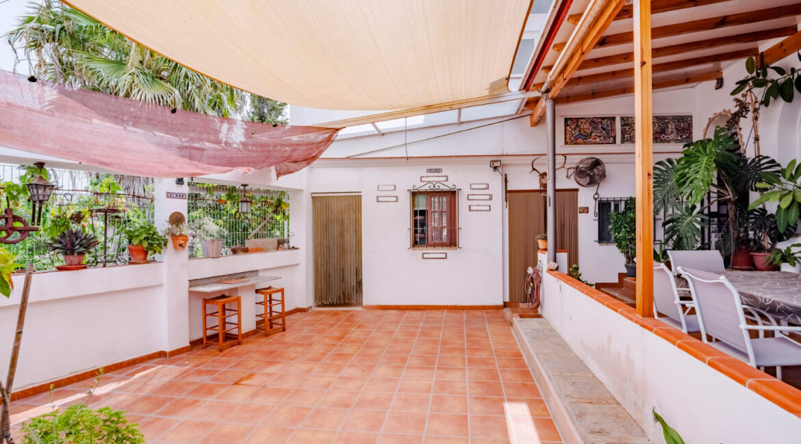 WhatsApp Image 2025-10-02 at 11.31.12 (2)