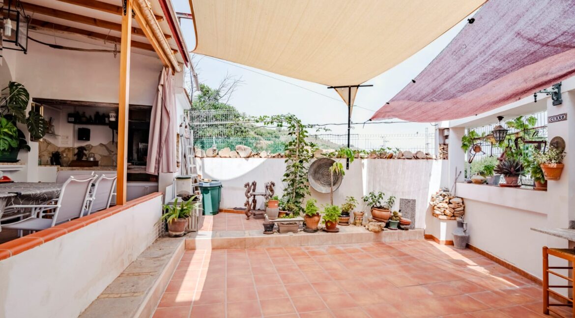 WhatsApp Image 2025-10-02 at 11.31.12 (3)